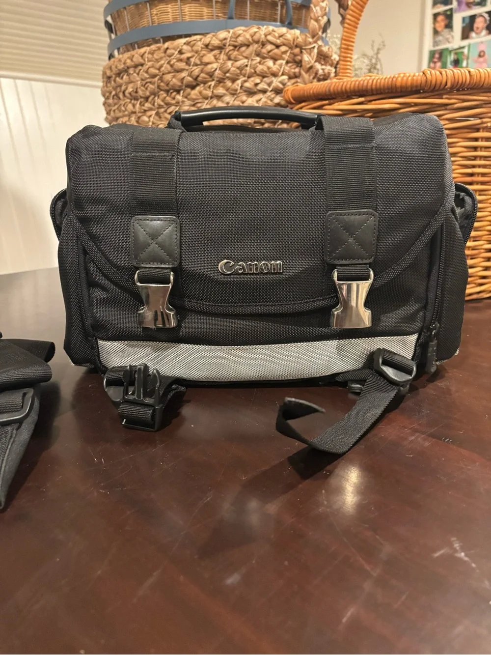 Canon 200DG SLR Camera Bags & Cases Black Digital Camera Gadget Bag